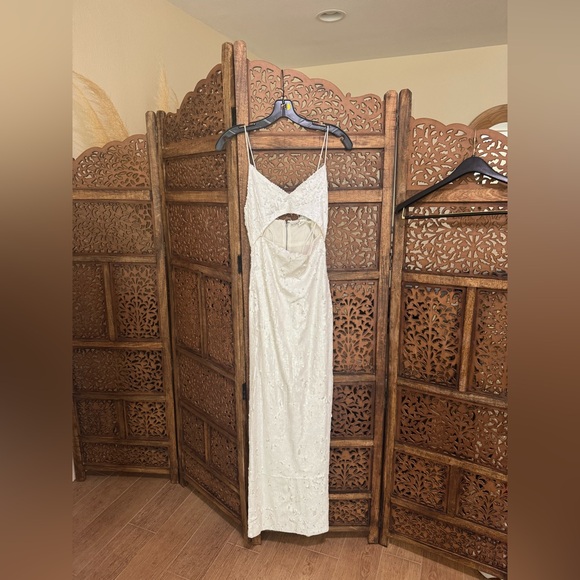 NEW NWT Alice + Olivia Valli Cut Out Cami Dress Off White - Picture 2 of 4